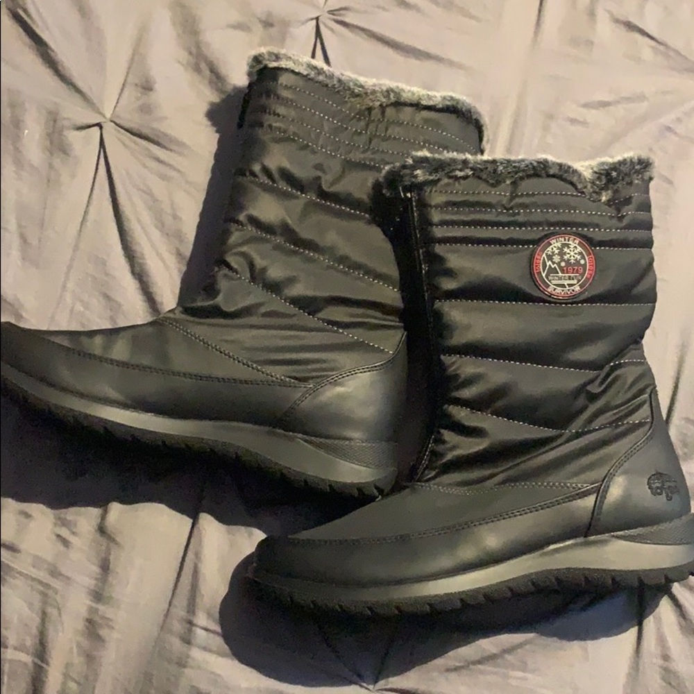 Women’s winter boots